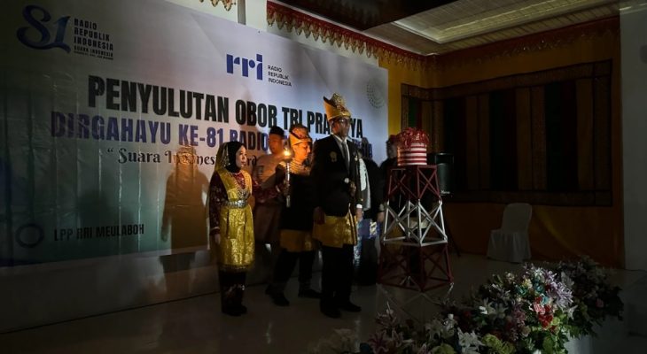 Penyulutan Obor Tri Prasetya Tandai Puncak Hari Radio ke-81 di RRI Meulaboh