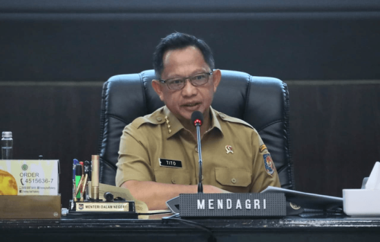 Mendagri Apresiasi Inflasi 2,42 Persen, Minta Pemda Waspadai Dampak Geopolitik Global