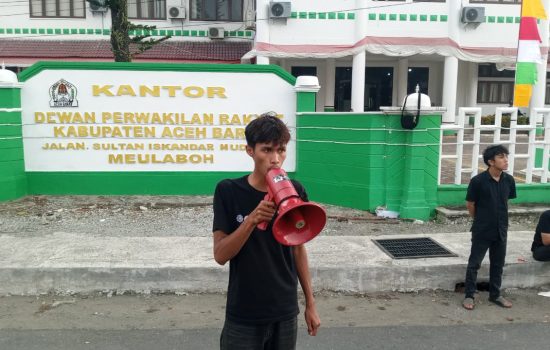 Aksi Kamisan Meulaboh Angkat Isu HAM dan Supremasi Sipil