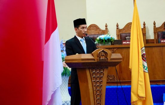 Bupati Aceh Barat Serahkan Raqan Pertanggungjawaban APBK 2025 ke DPRK, Targetkan Tindak Lanjut Temuan BPK