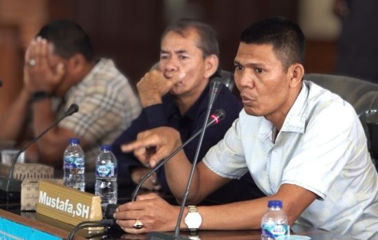 Ketua Komisi III DPRK Aceh Barat Dorong Pemda Cari Solusi Persoalan Pencemaran Krueng Tujoh